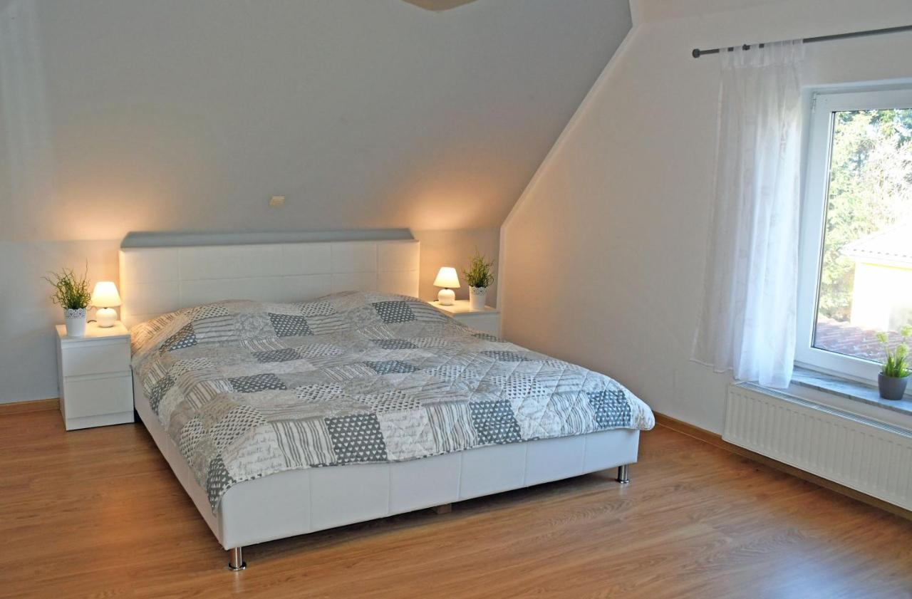 Ferienwohnungen in Lipsitz auf Rügen Thesenvitz Exterior foto