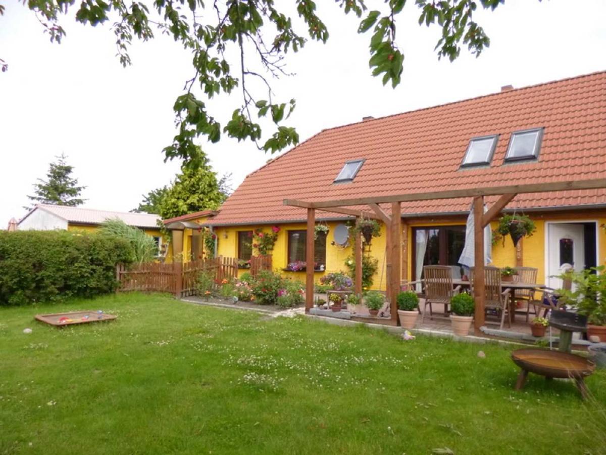 Ferienwohnungen in Lipsitz auf Rügen Thesenvitz Exterior foto